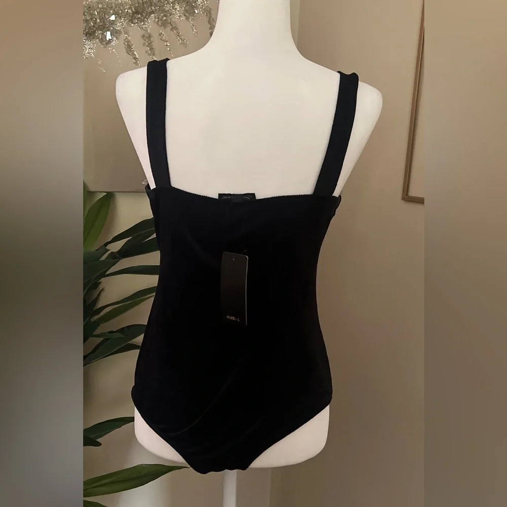 Black Velvet V neck Bodysuit Size Large - Picture 2 of 7